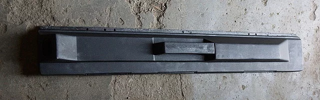 купить Панель двери с ручкой левая (воздуховод)